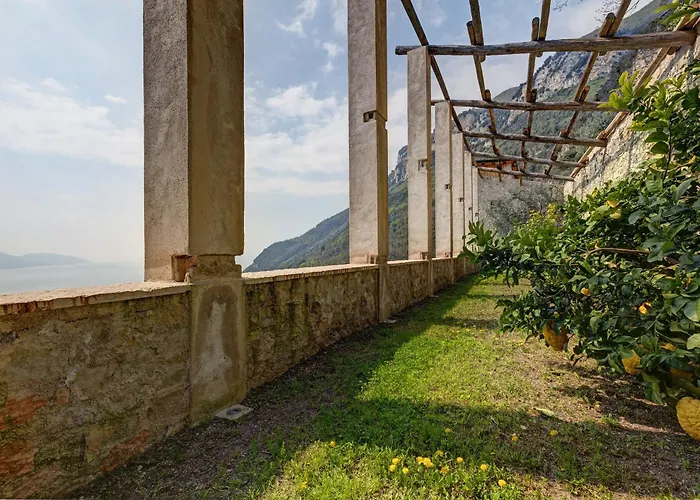 Casa Limonaia Al Pos * Tignale